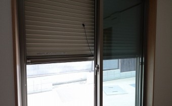 シャッター雨戸