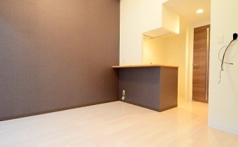落着いた色使いが大人な雰囲気を演出。