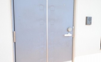 玄関ドア