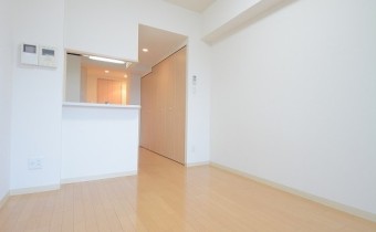 洋室10帖・別アングル