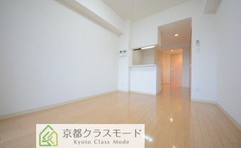 洋室10帖・別アングル