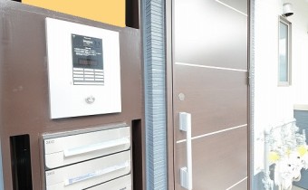 マンション　エントランス