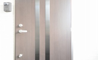 玄関ドア