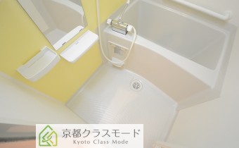 追い焚き機能・浴室乾燥機付きバスルーム