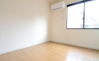 洋室6帖　隣室と併せて12帖のリビングとして利用しても良いですね♪