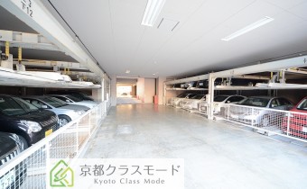 敷地内ガレージ