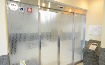 マンション玄関