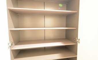 使い勝手の良いシューズボックス付き
