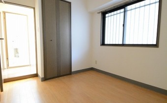 洋室5.3帖・別アングル