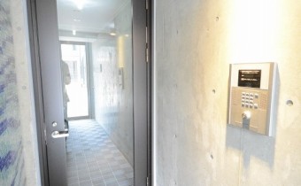 マンション玄関