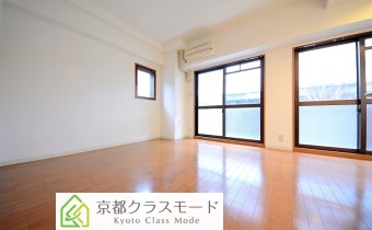 LDK11帖　明るく風通しも良好♪自然の明かりたっぷりです！