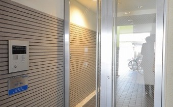 オートロックドア