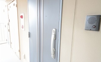 玄関ドア