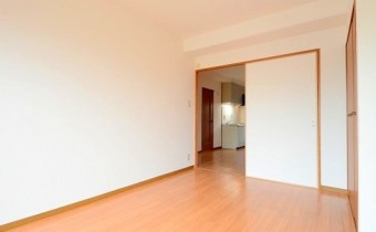 洋室7.5帖