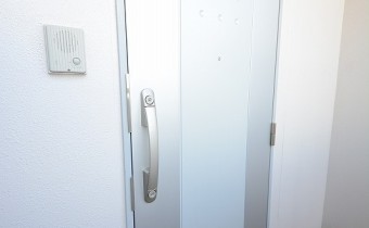 玄関ドア