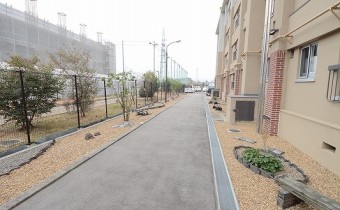 マンション敷地内