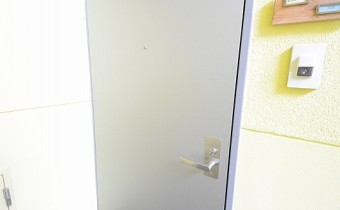 玄関ドア