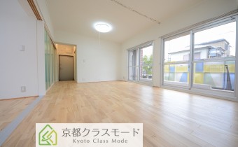 「南向き」の明るいリビングです♪