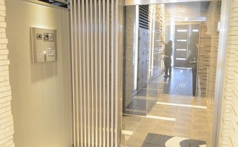 マンション玄関
