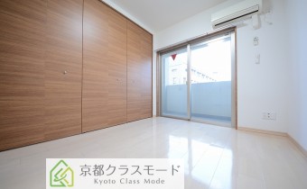 Room5