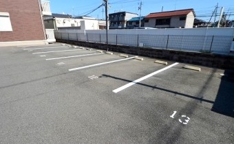敷地内ガレージ