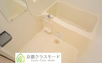 バスルーム※同ハイツ別タイプの写真です