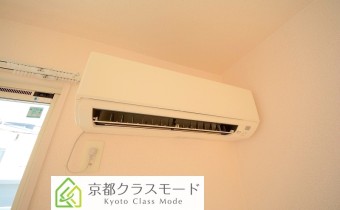 エアコン※同ハイツ別タイプの写真です