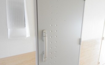 玄関扉