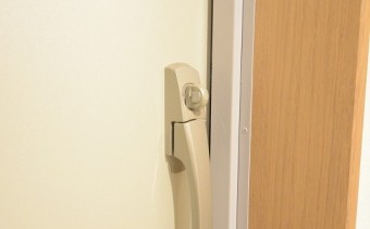 防犯性の高い玄関扉です