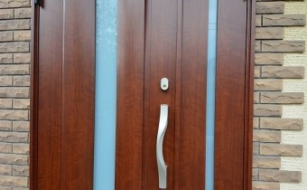 玄関ドア