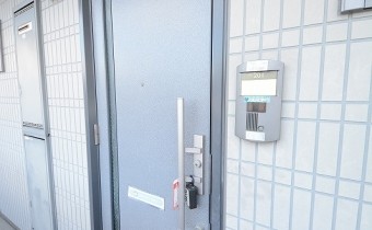 玄関ドア