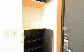 シューズボックス