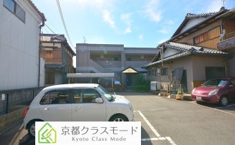 敷地内ガレージ