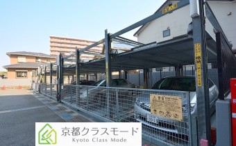 敷地内ガレージ