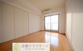 洋室7.4帖
