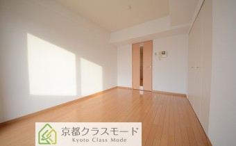 洋室7.4帖