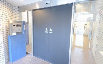 マンション玄関