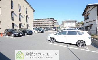 敷地内ガレージ