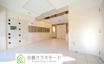 エントランス前