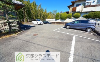 敷地内ガレージ