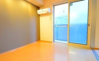 ※室内写真は同建物内・別タイプのお部屋になります。