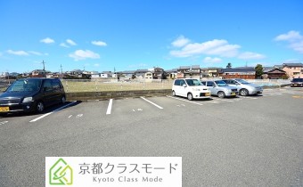 敷地内ガレージ