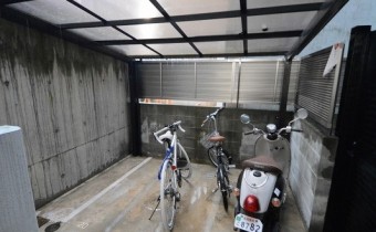 バイク置場
