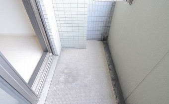 バルコニ－
