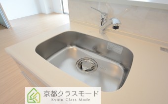 シャワー水柱付き