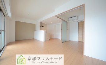 リビングは15.4帖のカウンターキッチンタイプ♪