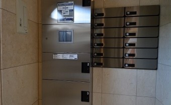 宅配ボックス