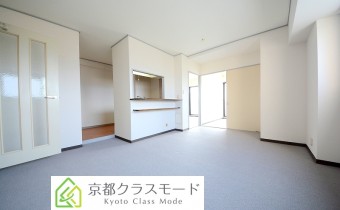 南向きで日当たりの良いLDK12.8帖♪
