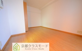 洋室7.2帖