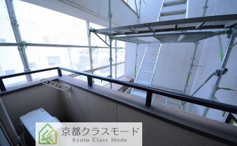 ベランダ　（工事中時の写真）